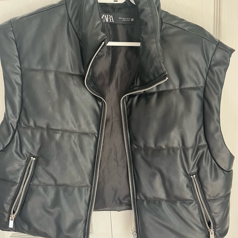 Zara Faux Leather Cropped Puffer Vest